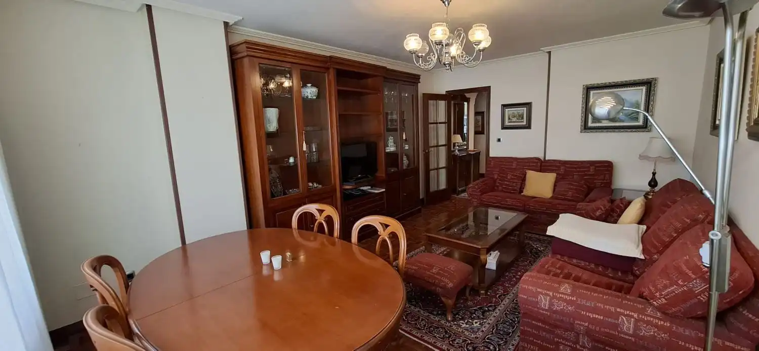 Sala d'estar de Pis en venda en A Coruña Capital  amb Calefacció