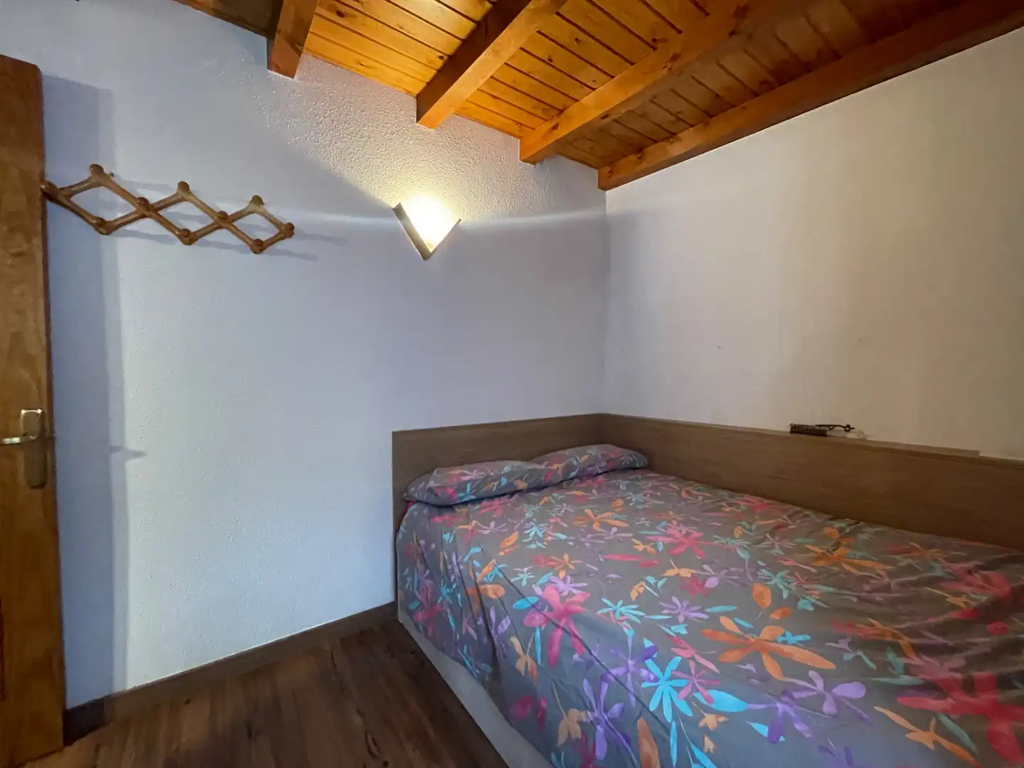 Dormitori de Àtic en venda en Setcases amb Calefacció, Parquet i Traster