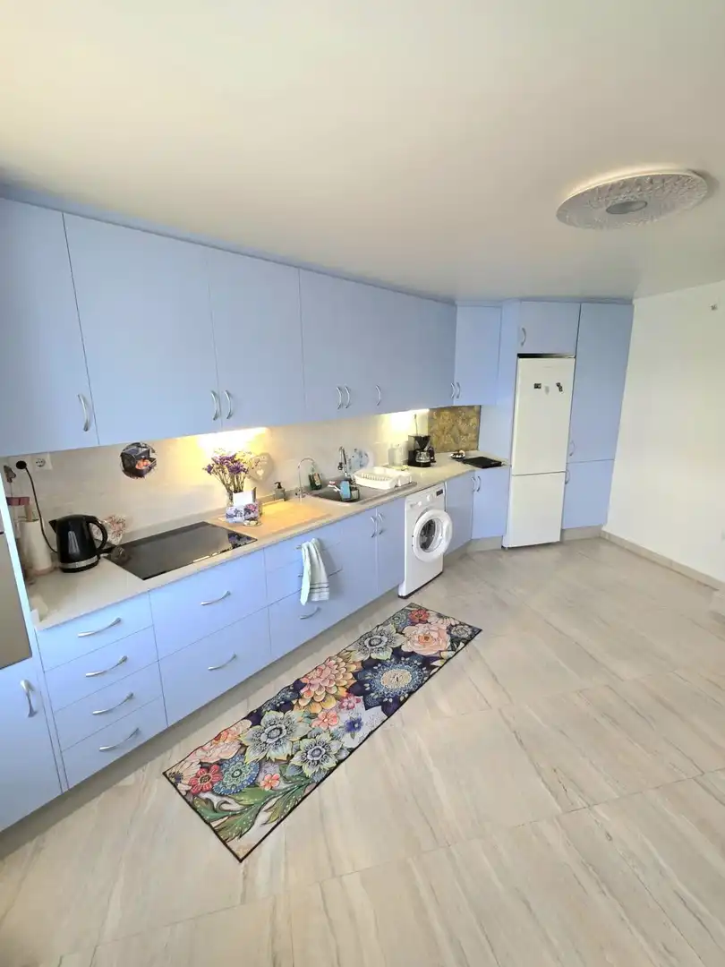 Cuina de Casa o xalet en venda en Torrevieja amb Aire condicionat, Jardí privat i Terrassa
