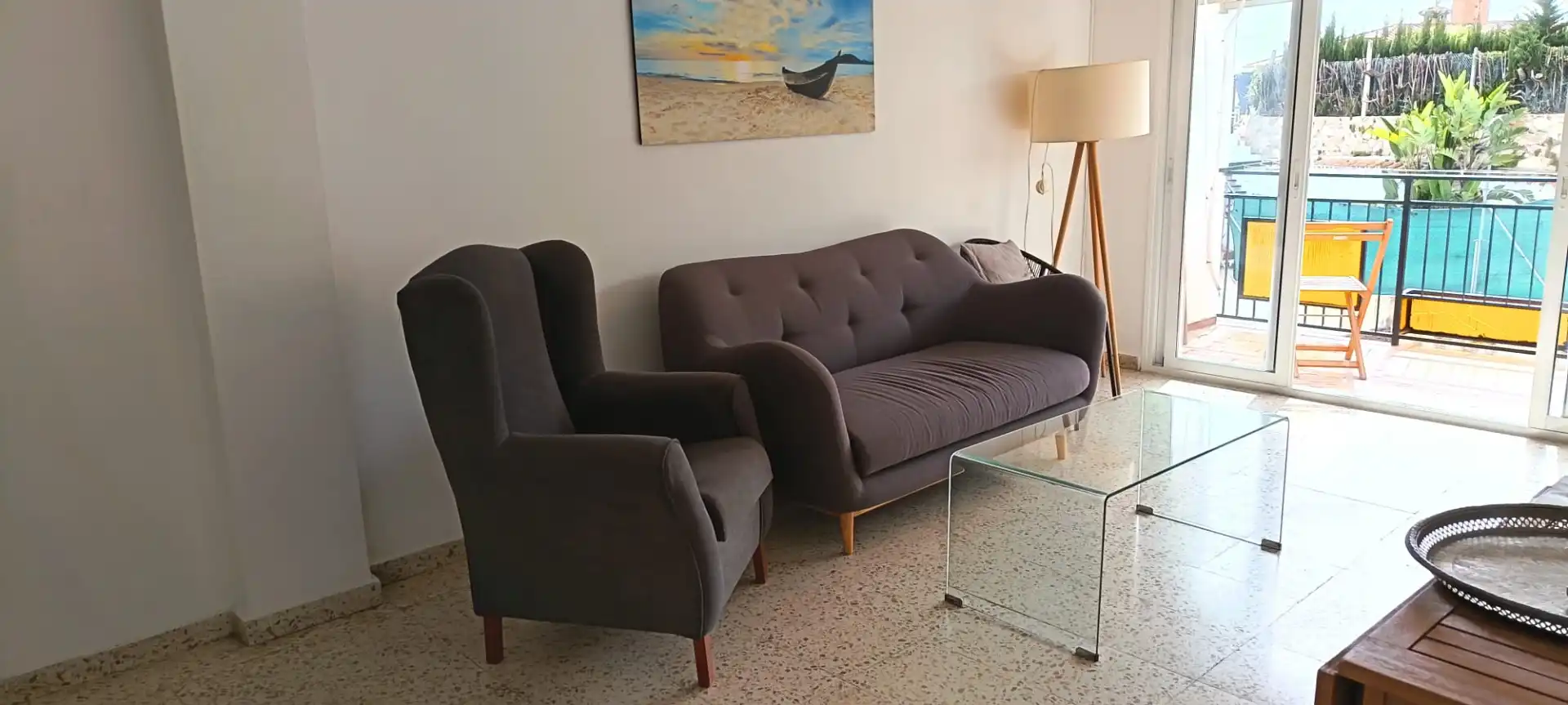 Sala d'estar de Apartament en venda en Marbella amb Aire condicionat, Terrassa i Moblat