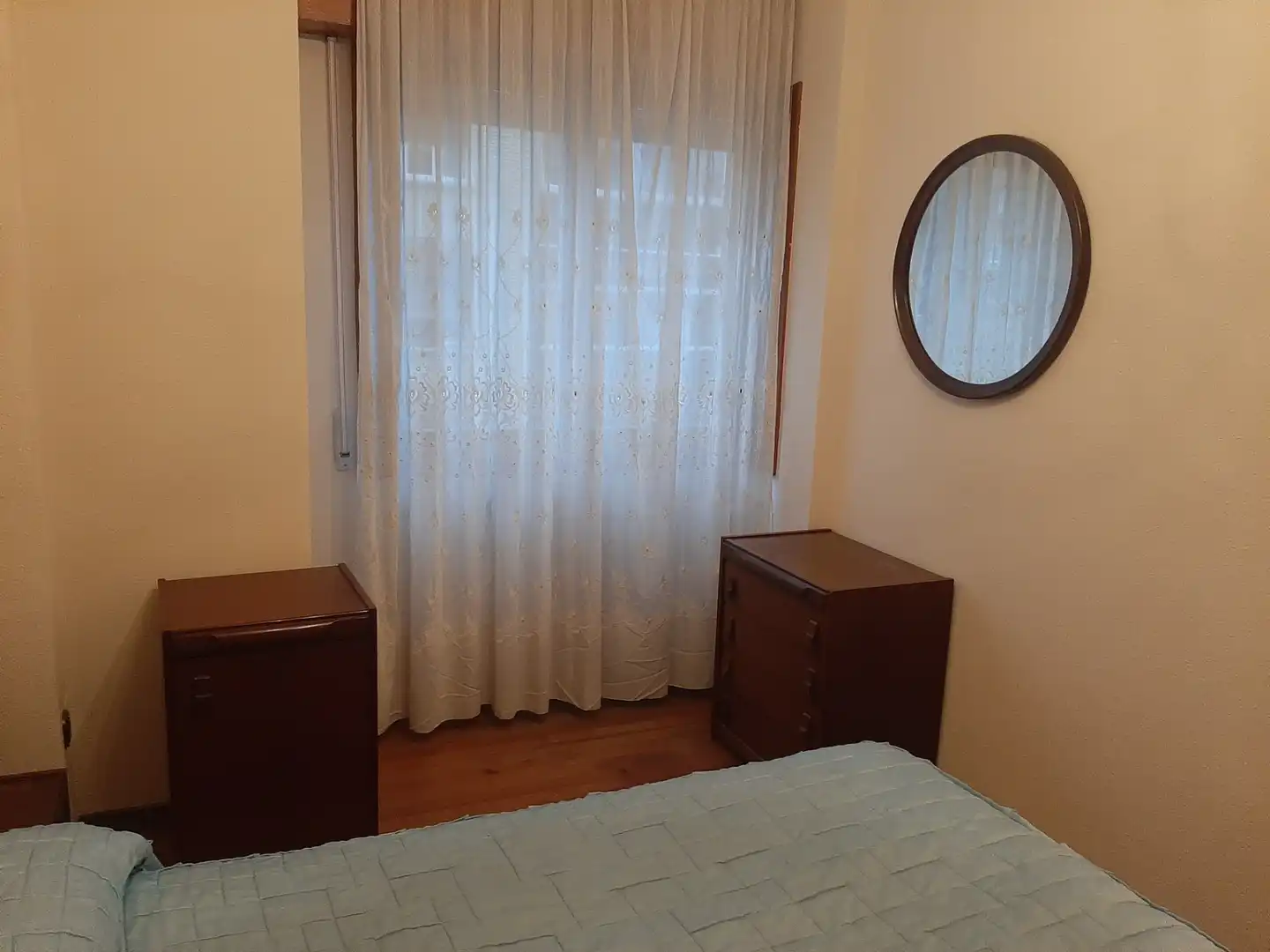 Habitación de Piso de alquiler en Vitoria - Gasteiz con Calefacción, Parquet y Amueblado