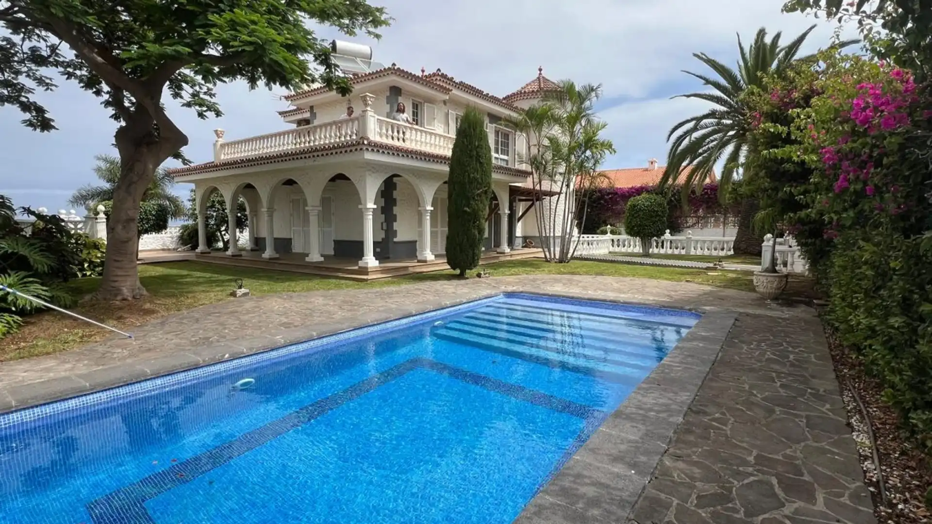 Swimming pool of Houses for sale in La Orotava  with Private garden, Parquet flooring and Terrace