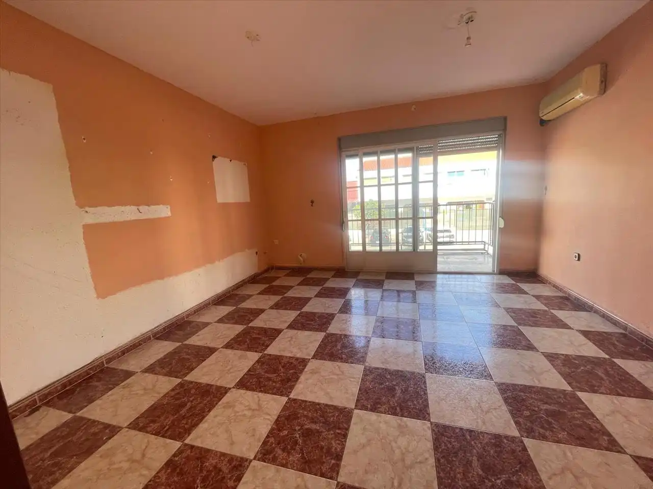 Habitación de Piso en venta en Linares con Balcón