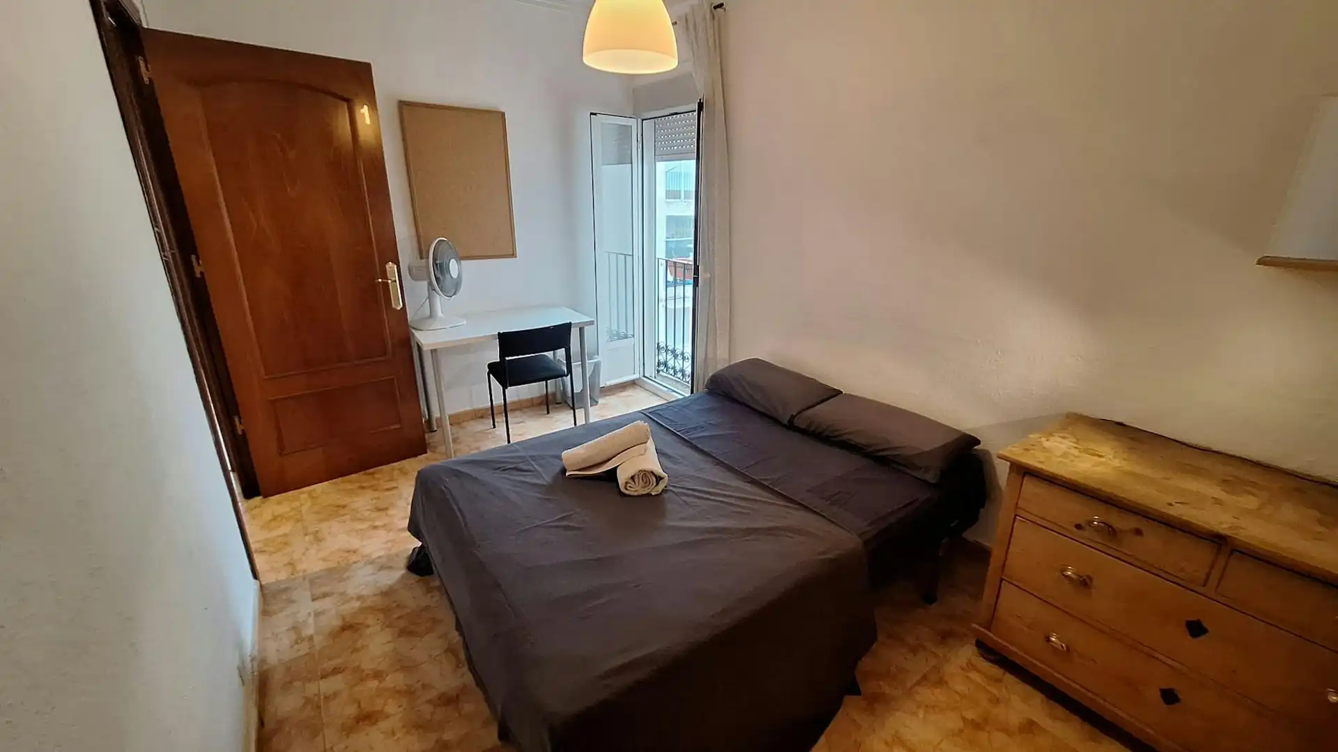 Habitación de Piso para compartir en Barcelona con Calefacción, Amueblado y Lavadora