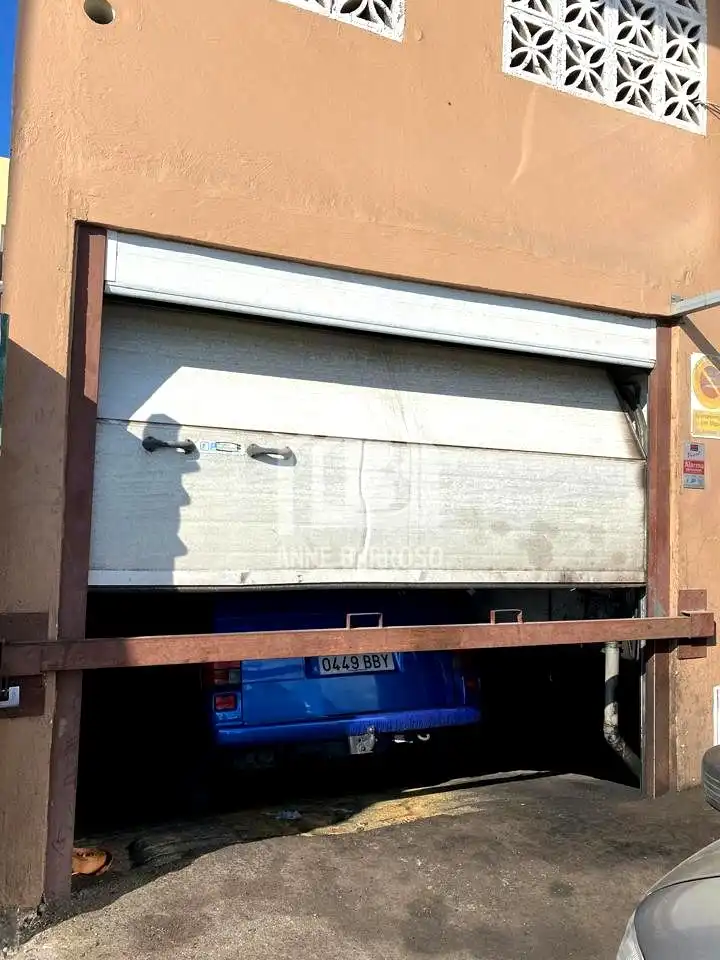 Parking de Local de alquiler en Arona