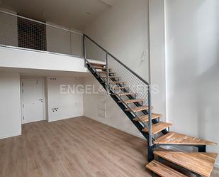 Duplex to rent in  Madrid Capital  with Air Conditioner, Heating and Terrace