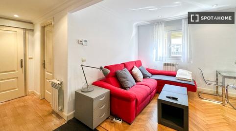 Foto 4 de Apartament per a compartir a Pacífico, Madrid