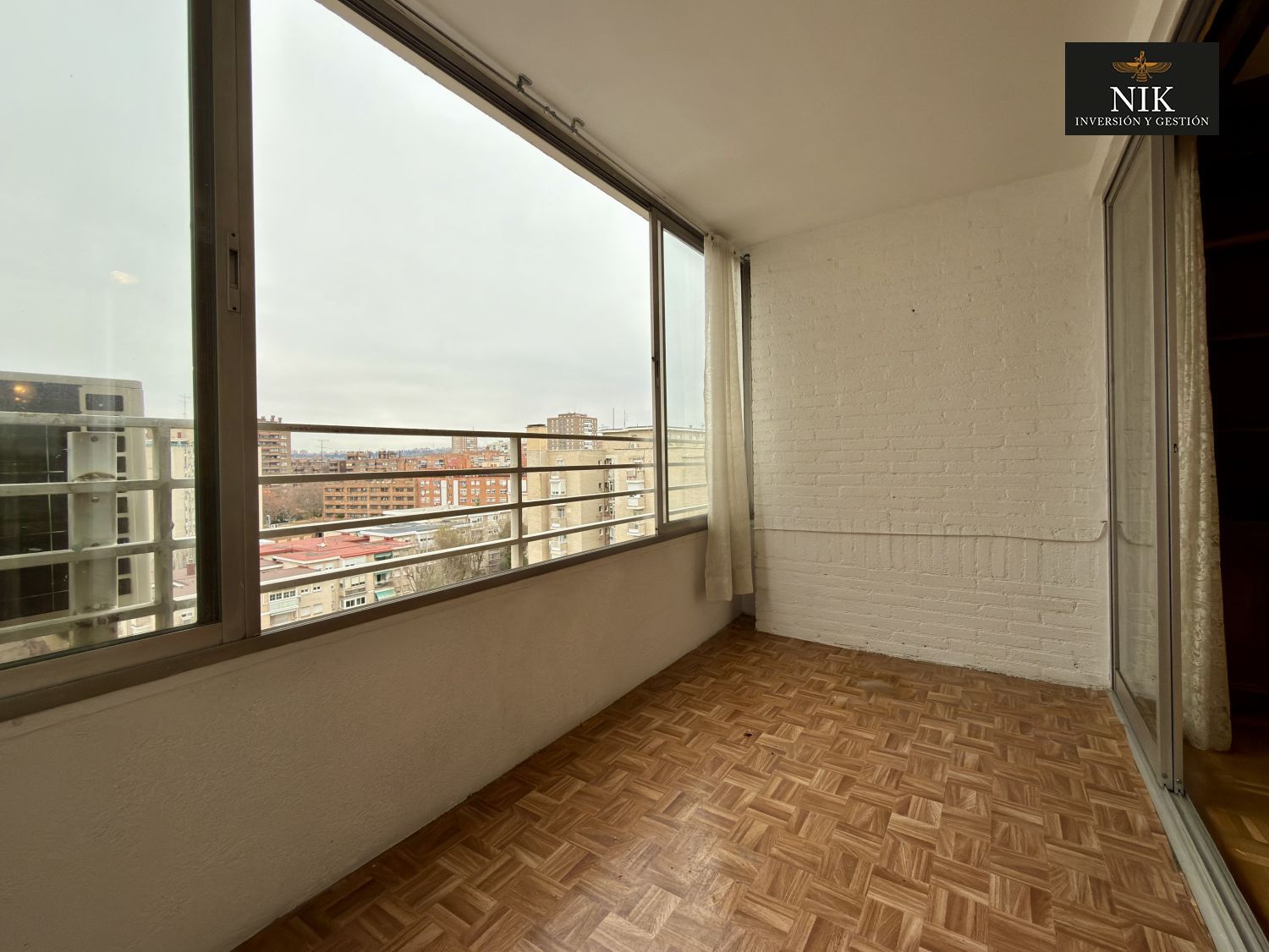 Bedroom of Flat for sale in  Madrid Capital  with Air Conditioner, Heating and Parquet flooring