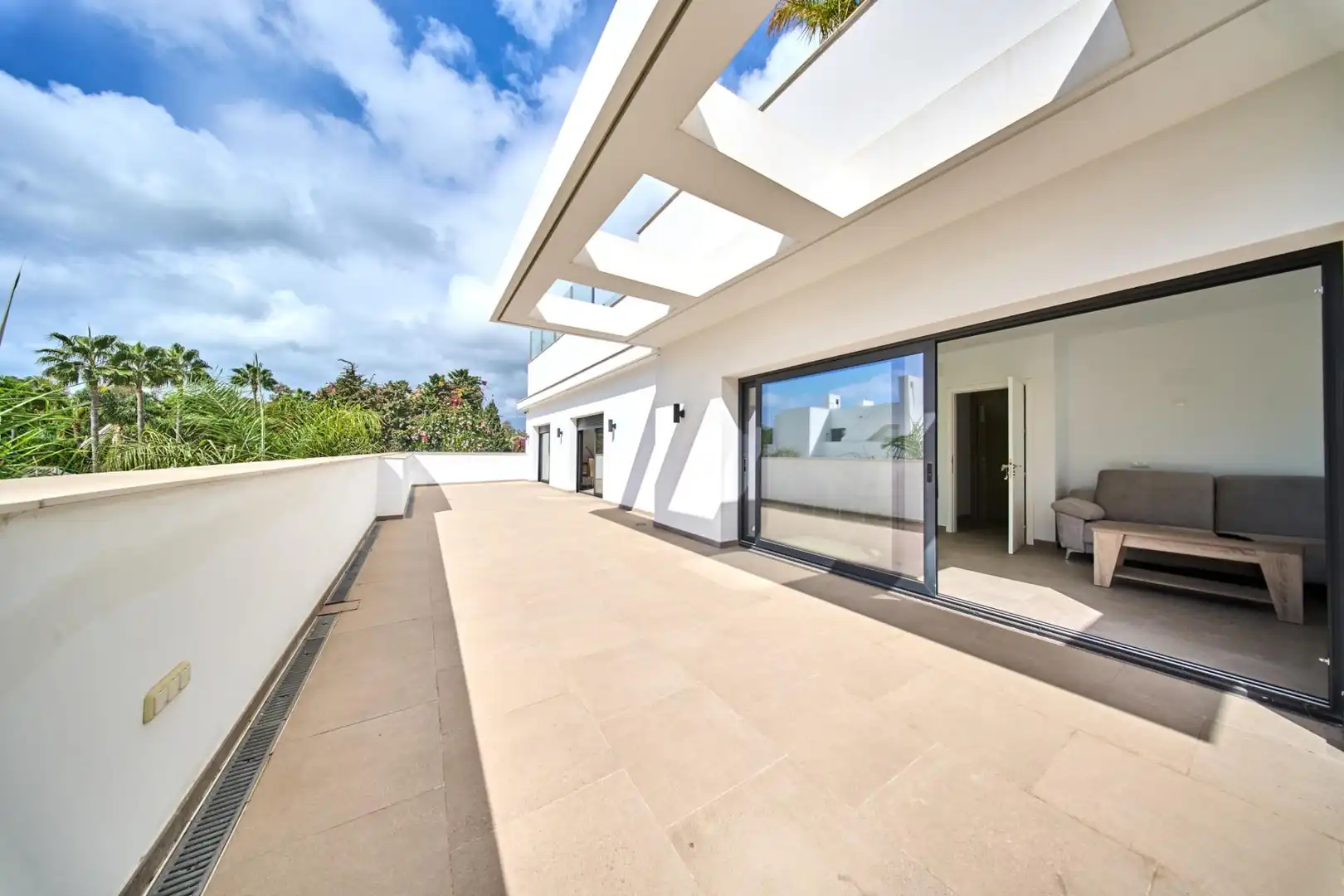 Terrassa de Casa o xalet en venda en Marbella amb Jardí privat, Terrassa i Traster