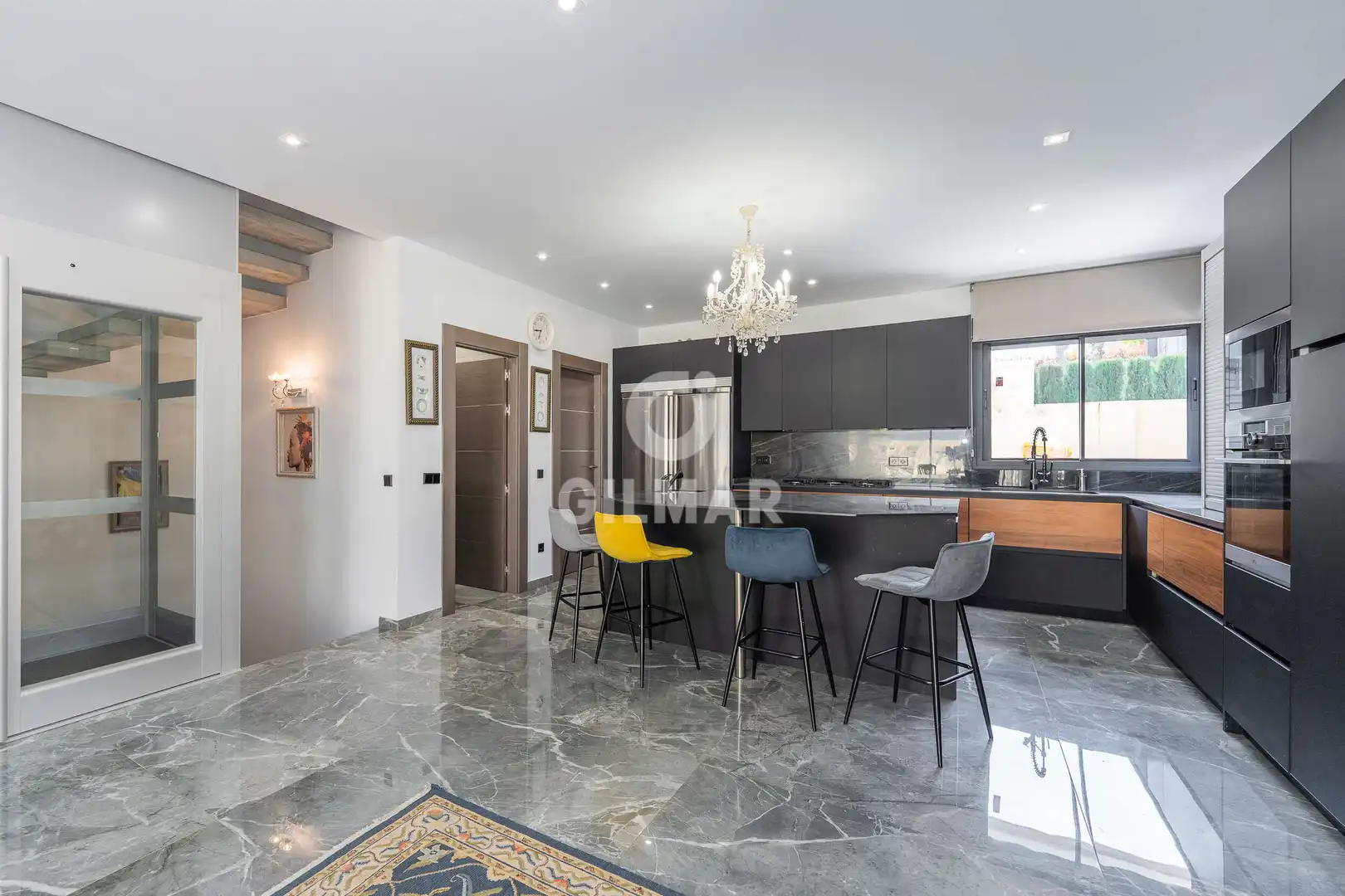 Küche von Einfamilien-Reihenhaus zum Verkauf in Pozuelo de Alarcón mit Heizung und Privatgarten