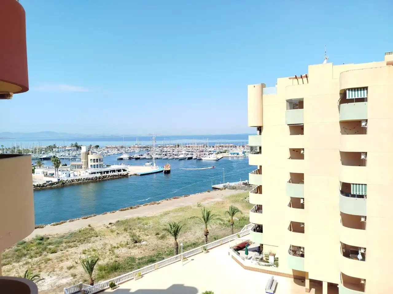Parking de Apartamento en venta en La Manga del Mar Menor con Aire acondicionado, Calefacción y Terraza