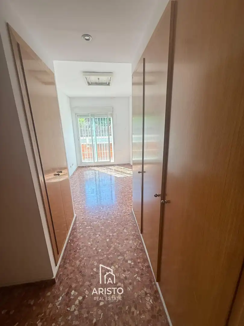 Schlafzimmer von Wohnung zum Verkauf in Manises