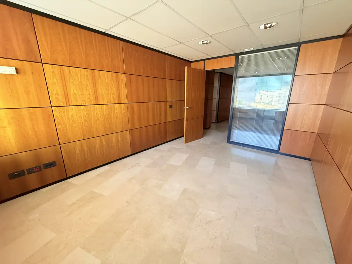 Office for rent in  Palma de Mallorca  with Air Conditioner, Heating and Internet