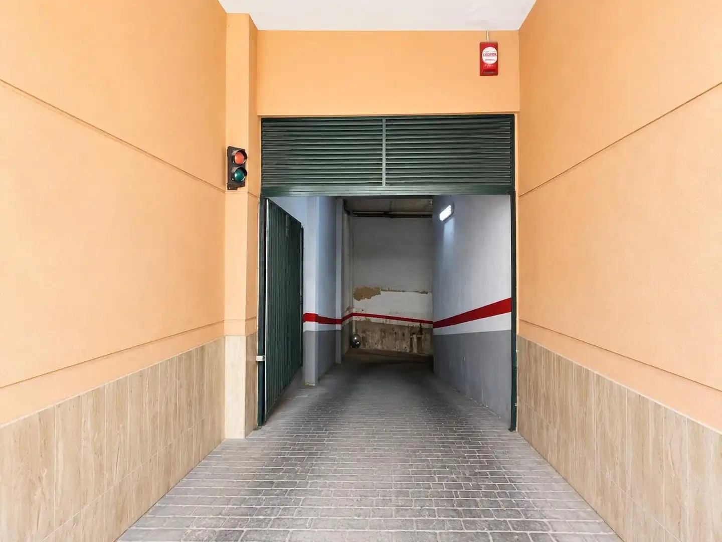 Garage for sale in Elche / Elx