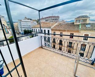 Exterior view of Duplex to rent in  Granada Capital  with Air Conditioner, Heating and Terrace