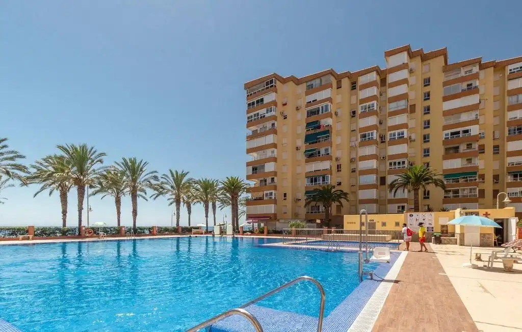 Apartament de lloguer a Urbanizacion Urbanización Centro Internacional, Algarrobo Costa
