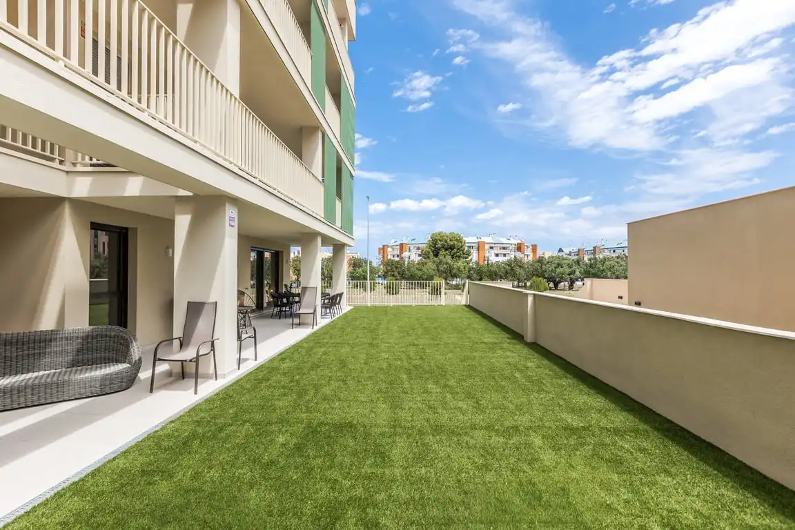 Terraza de Apartamento de alquiler en Dénia con Aire acondicionado, Jardín privado y Terraza