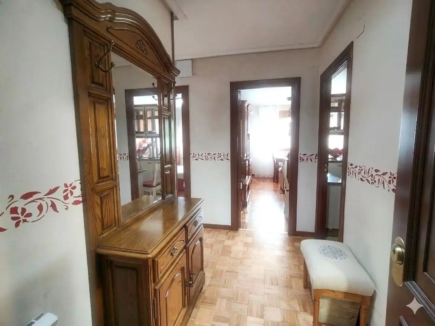 Piso en venta en Llanera con Calefacción y Piscina