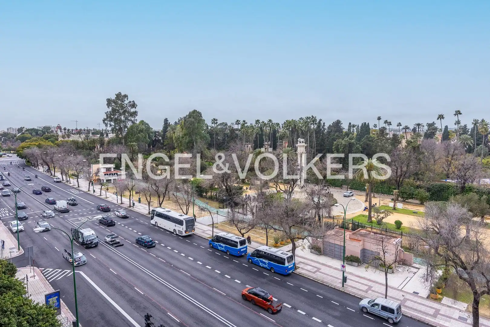 Vista exterior de Piso en venta en Sevilla con Aire acondicionado y Calefacción