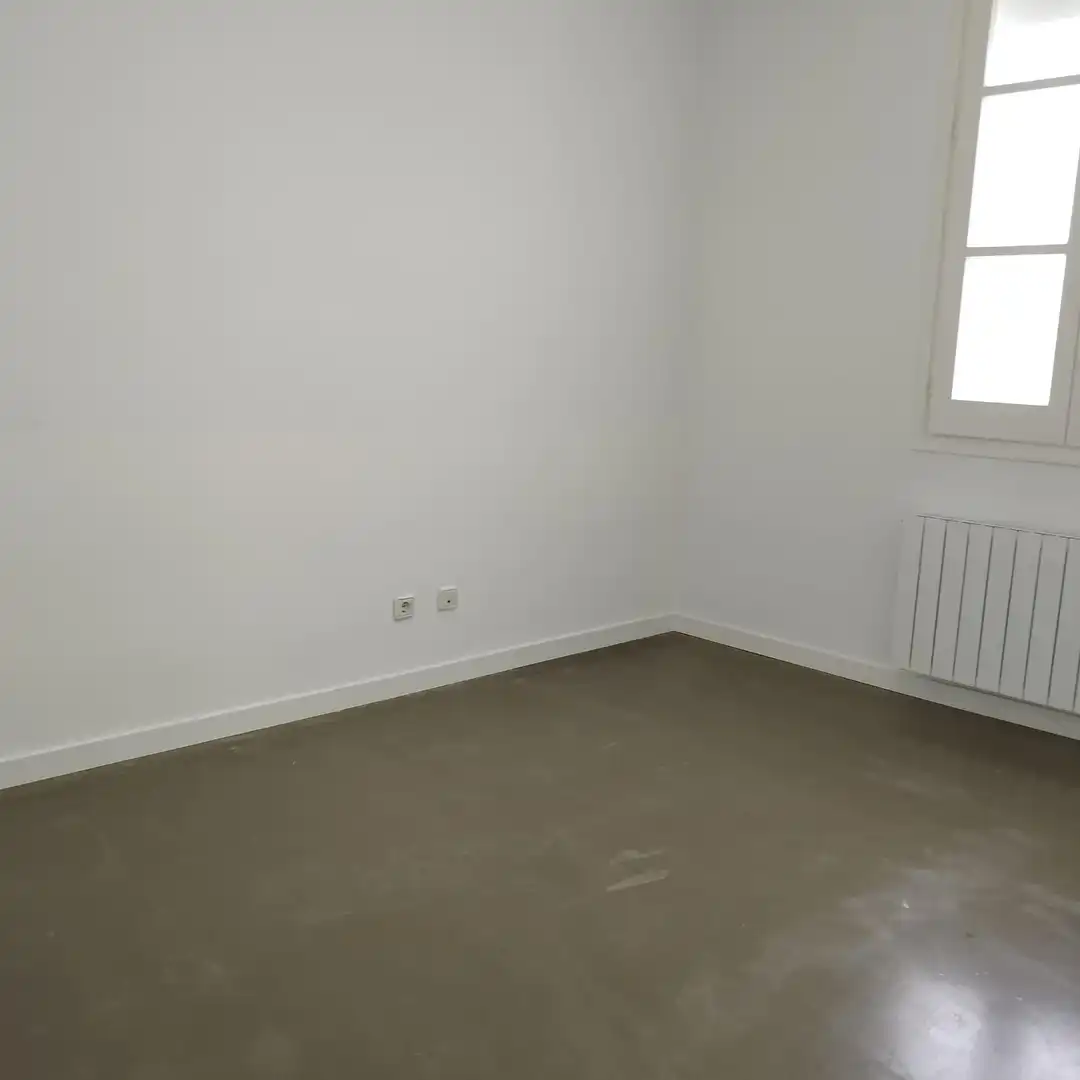 Ground floor for rent in Badalona  with Heating and Parquet flooring