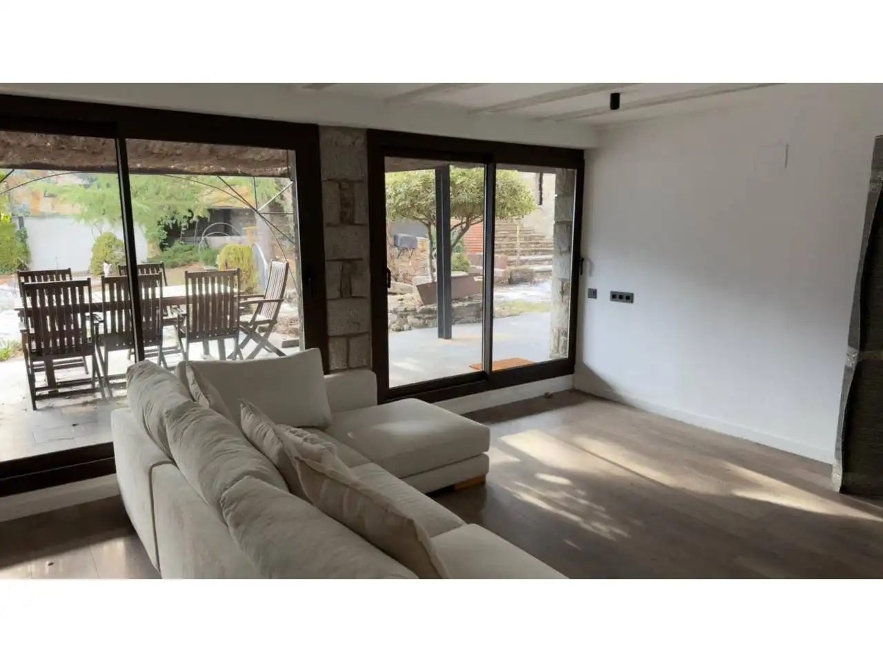 Living room of Houses for sale in Montellà i Martinet  with Heating, Private garden and Parquet flooring