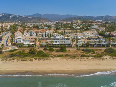 Adossat en venda a Río Real - Los Monteros
