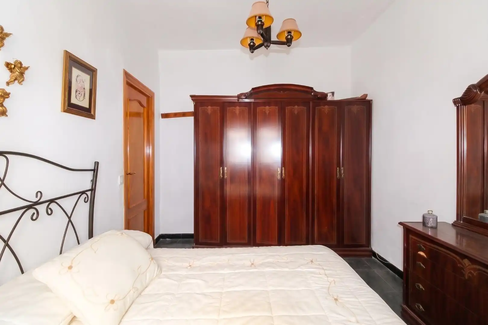 Dormitori de Casa o xalet en venda en Motril