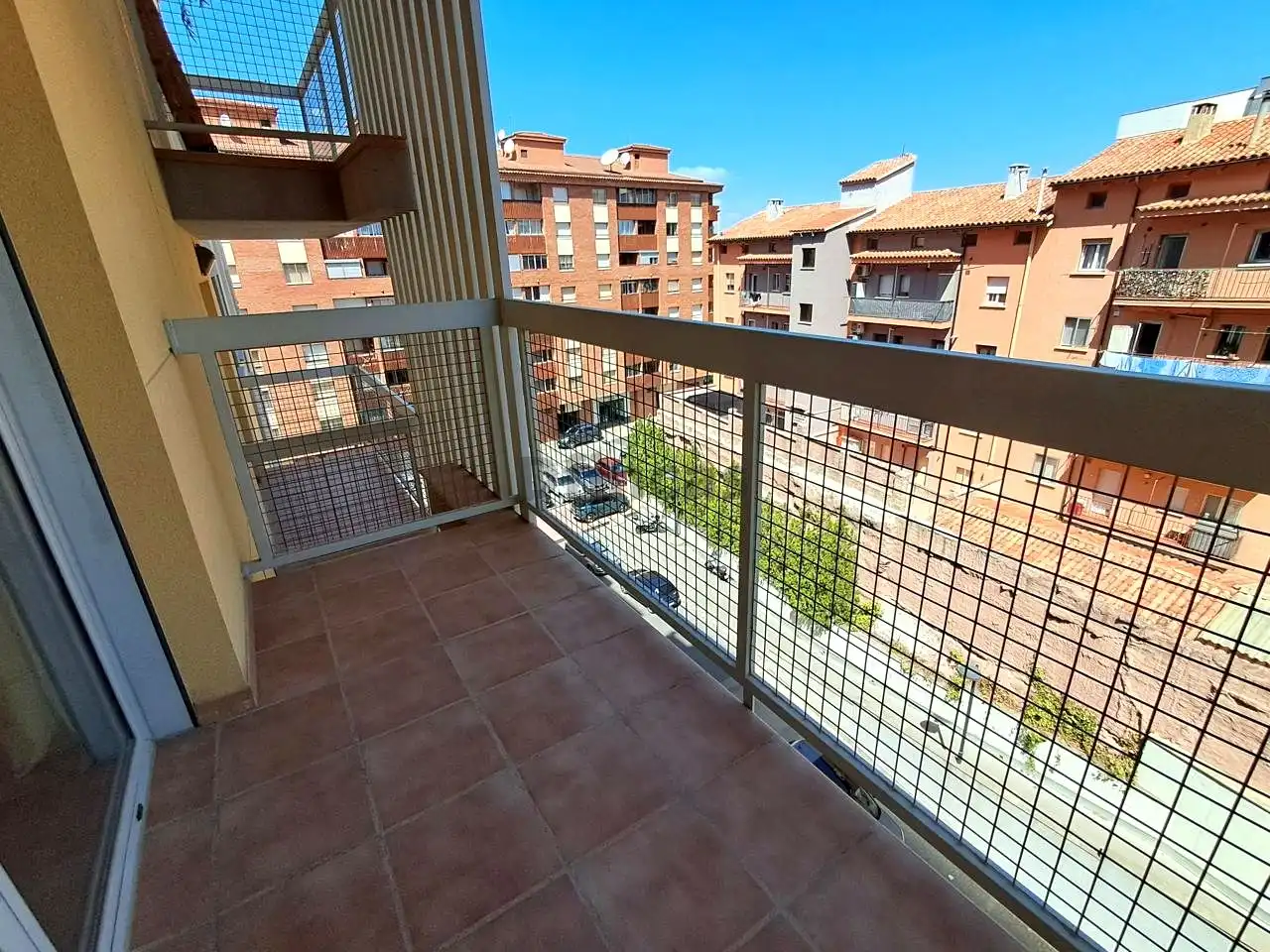 Flat for rent in Calle Italia, Ensanche - Fuenfresca
