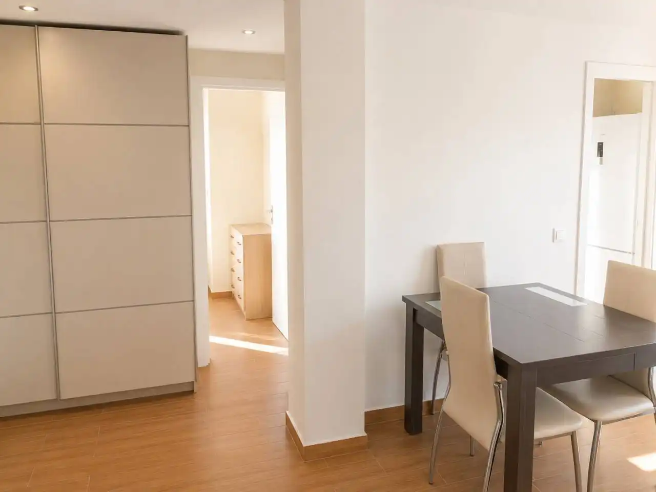 Comedor de Piso en venta en Guardamar de la Safor con Aire acondicionado, Terraza y Amueblado