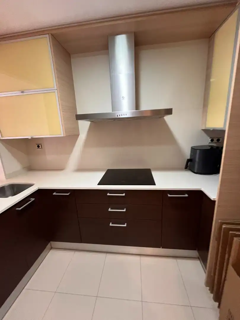 Cocina de Estudio de alquiler en Terrassa con Calefacción