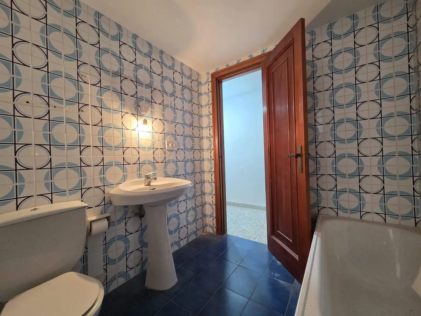 Baño de Piso en venta en Gandia con Trastero y Balcón