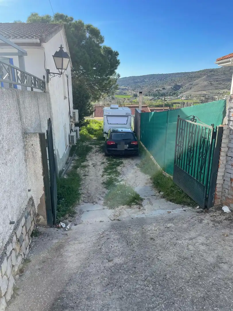 Casa adosada en venta en Orusco de Tajuña