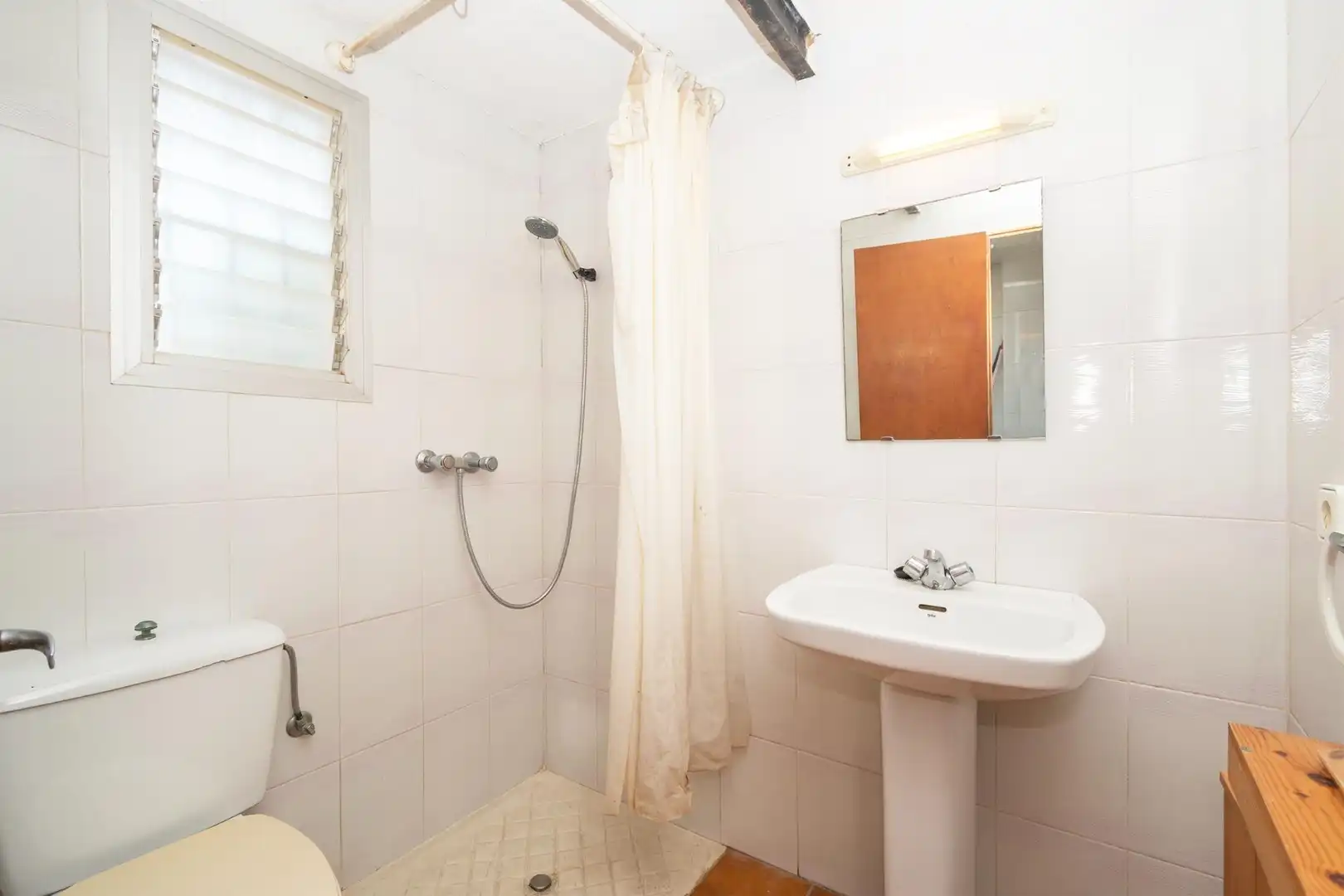 Bany de Casa o xalet en venda en Sencelles amb Jardí privat, Terrassa i Traster