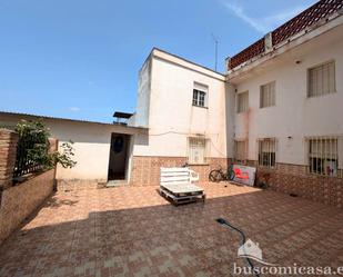 Vista exterior de Casa o xalet en venda en Linares amb Balcó