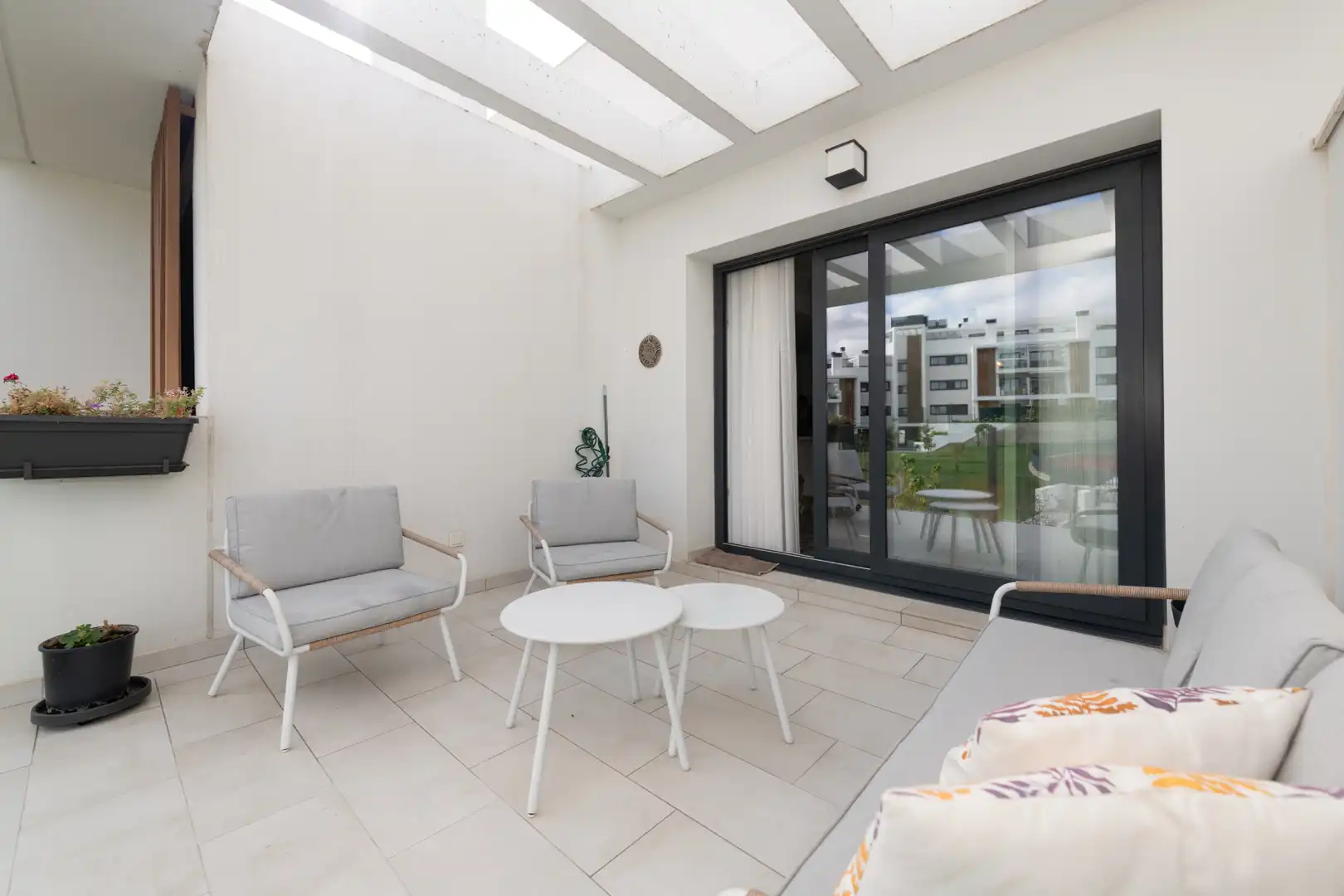Flat with terrace for sale in Calle Legazpi 8, imagen 2