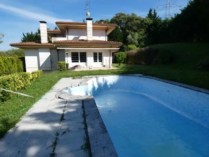 Swimming pool of Houses for sale in Mungia  with Heating, Private garden and Terrace