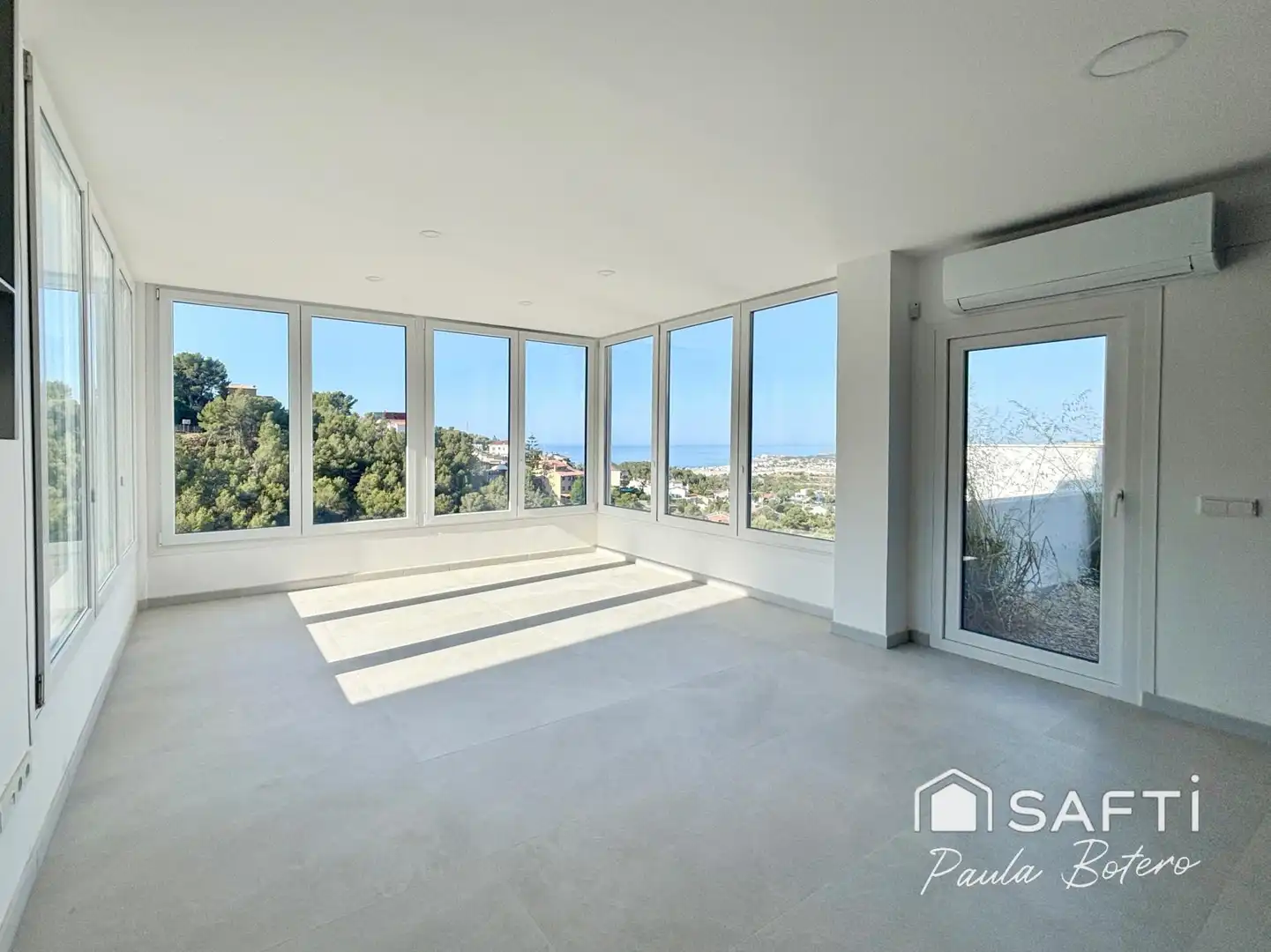 Sala de estar de Casa o chalet de alquiler en Sitges con Aire acondicionado, Calefacción y Terraza