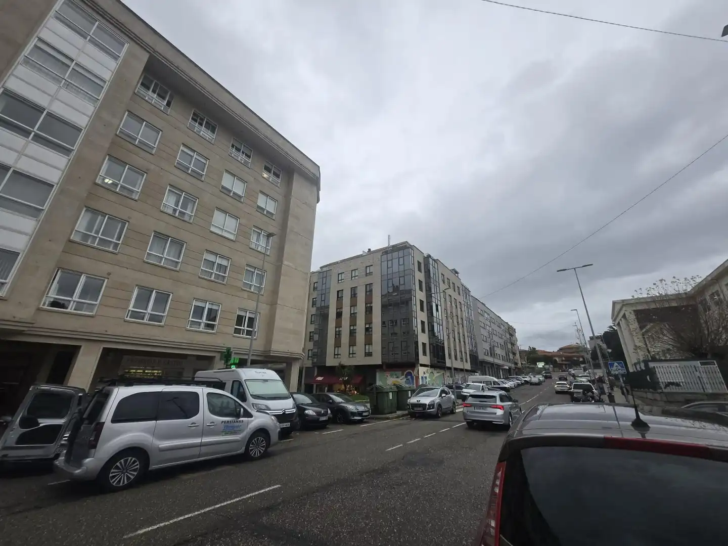 Vista exterior de Piso en venta en Vigo  con Calefacción