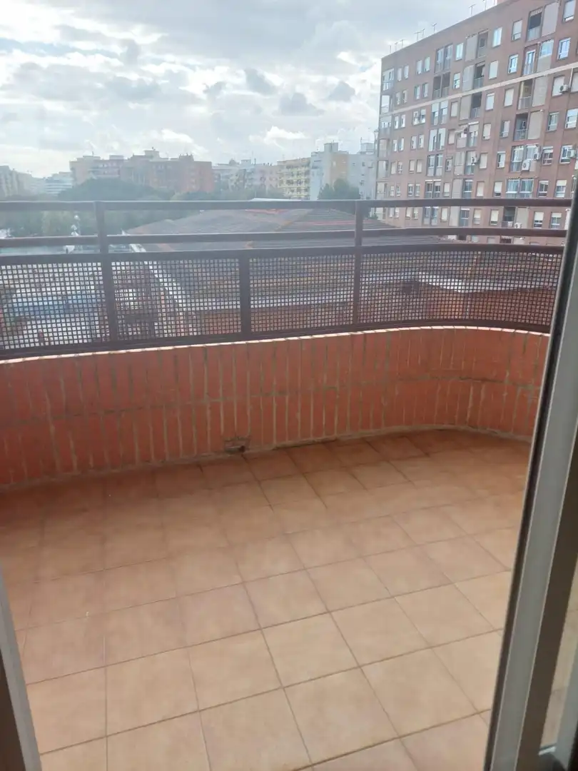 Terrassa de Pis de lloguer en Valencia amb Aire condicionat i Terrassa