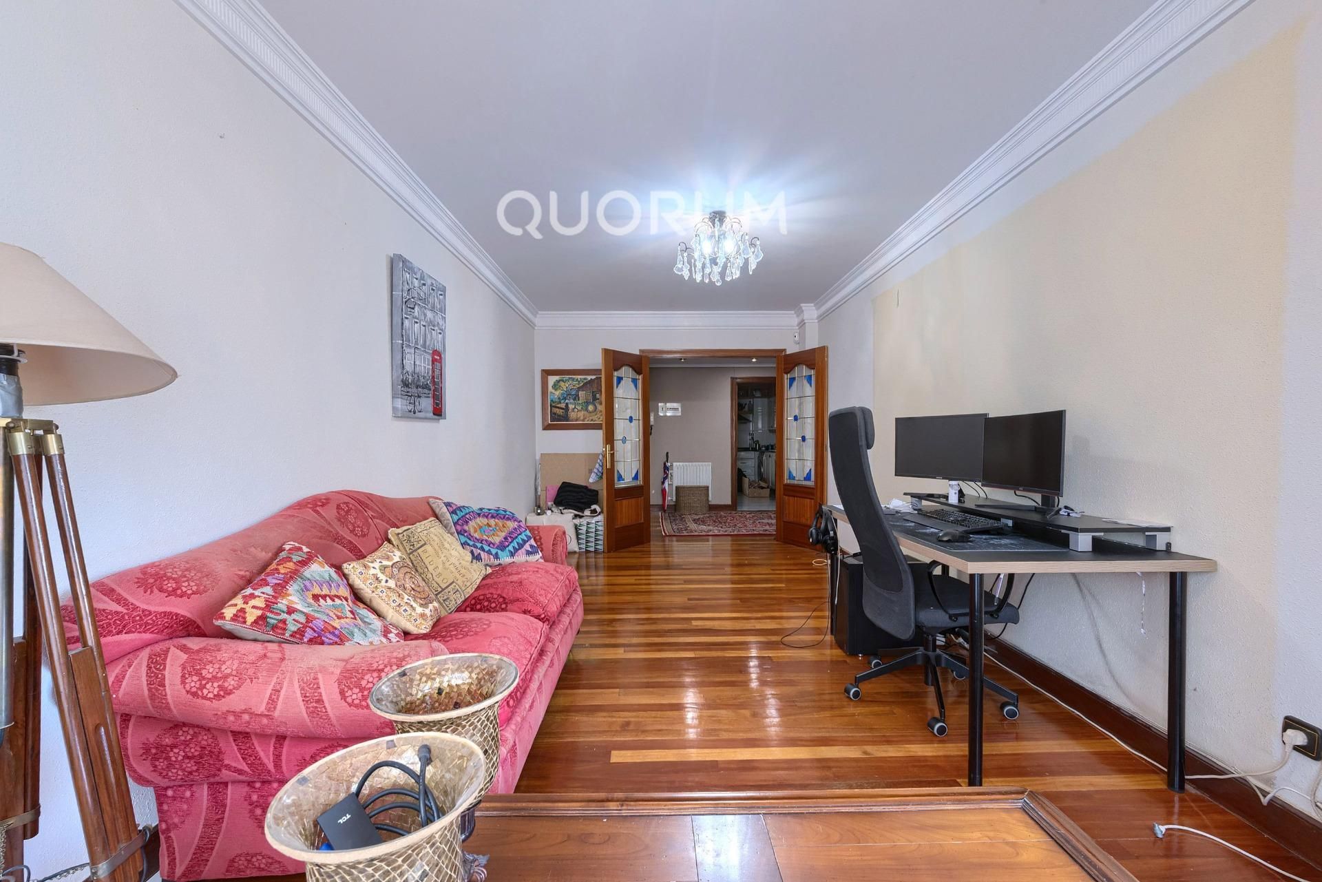 Living room of Flat for sale in Basauri   with Heating, Storage room and Balcony