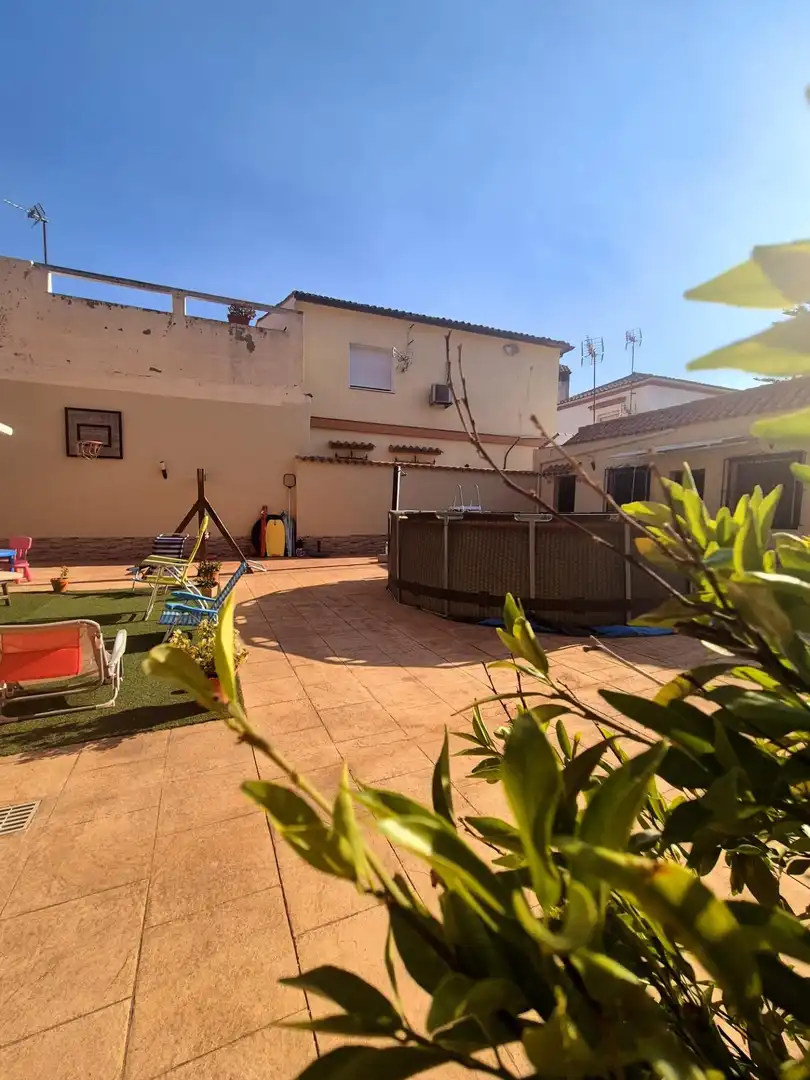 Houses for sale in MEDIANA DE LA, El Rinconcillo