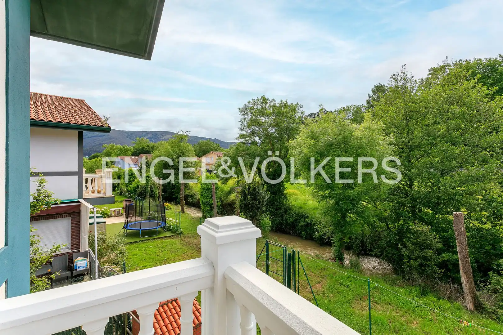 Terraza de Casa o chalet en venta en Castro-Urdiales con Calefacción, Jardín privado y Terraza