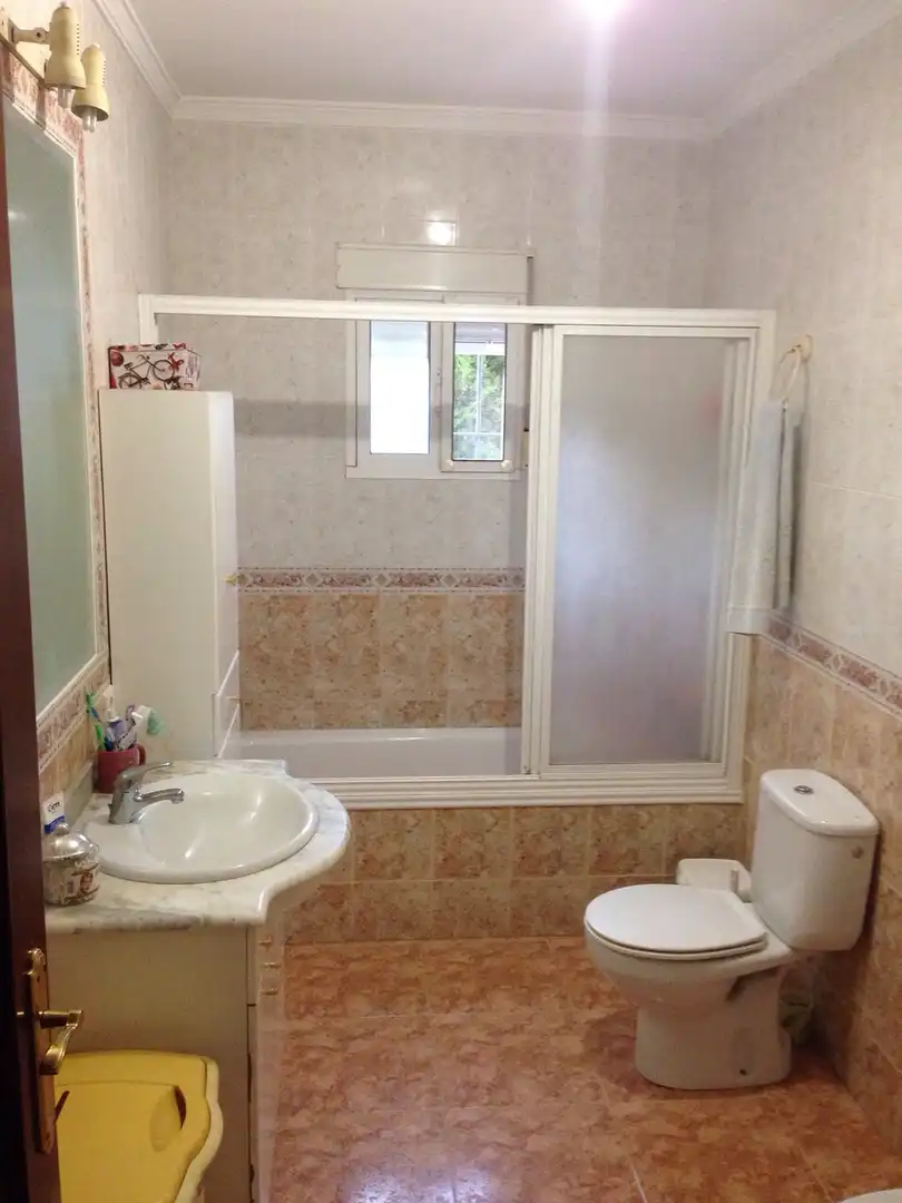 Bathroom of Houses for sale in Córdoba  with Air Conditioner, Private garden and Terrace