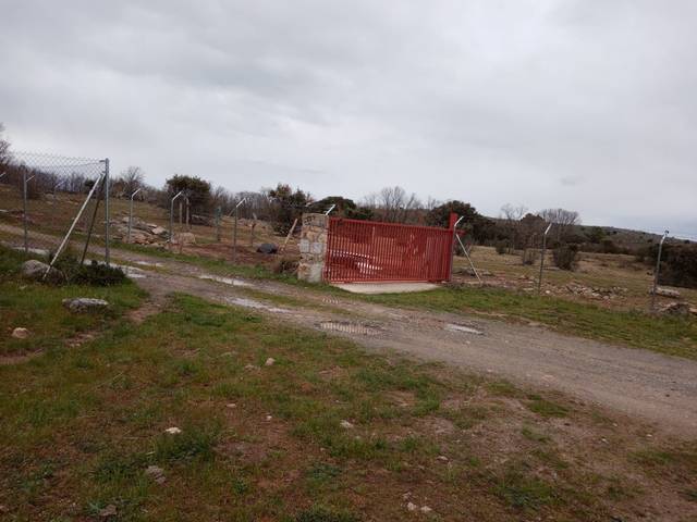 Terreno en Venta en Calle Viejo Navas en Navalperal de Pinares