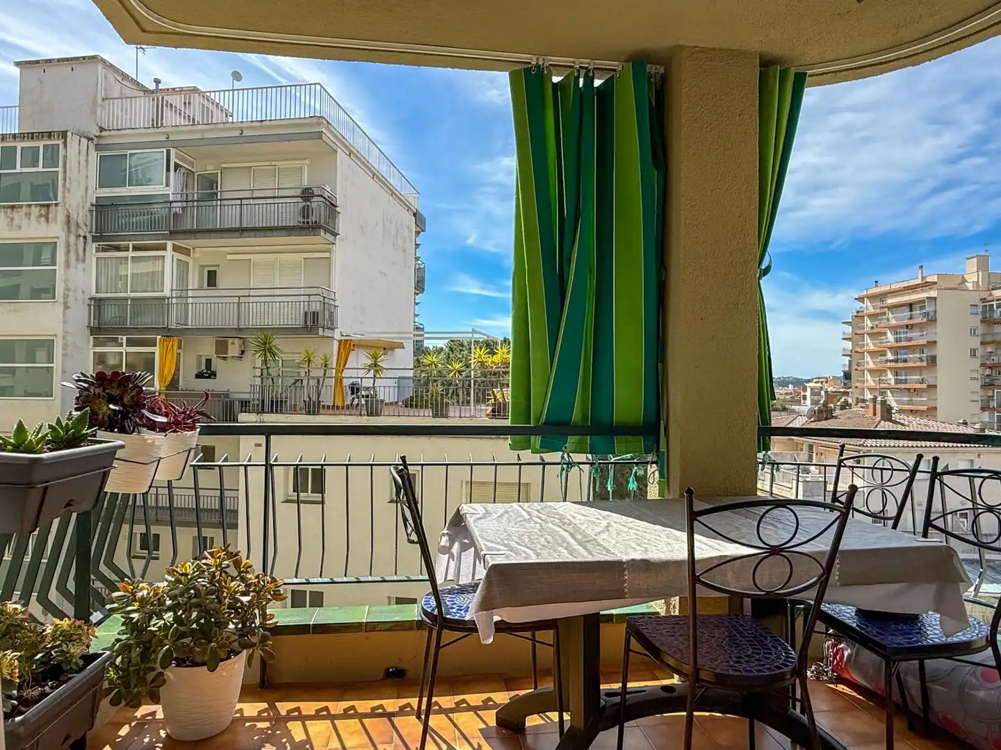 Balcony of Apartments for sale in Castell d'Aro, Platja d'Aro i s'Agaró  with Air Conditioner, Heating and Terrace