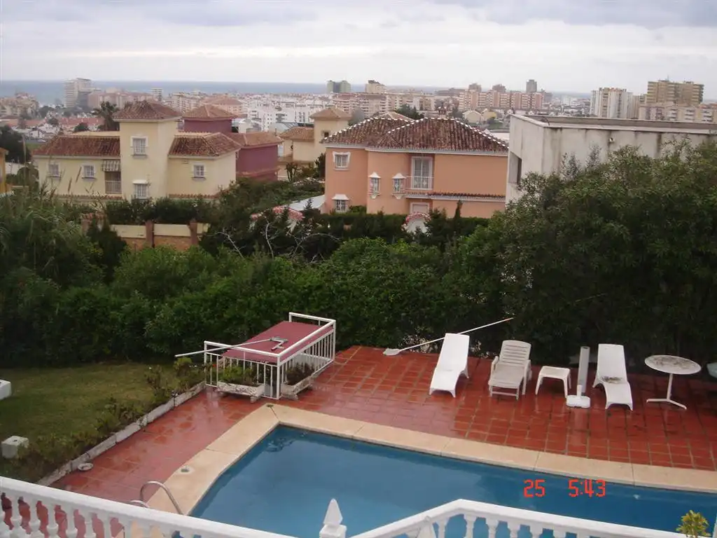 Houses for sale in Las Flores