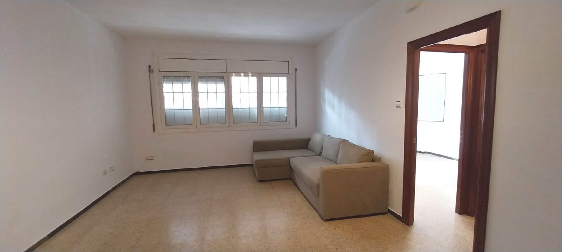 Sala de estar de Piso en venta en  Barcelona Capital con Horno