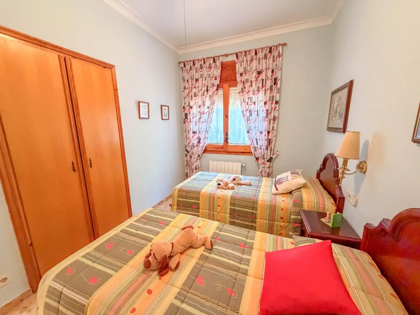 Dormitori de Casa o xalet en venda en Castellví de Rosanes amb Aire condicionat, Calefacció i Jardí privat