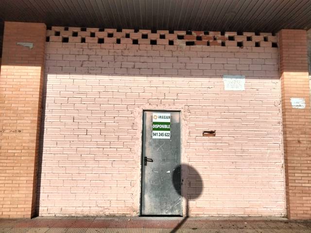 Local comercial en Venta en Logroño - Piqueras en Cascajos - Piqueras