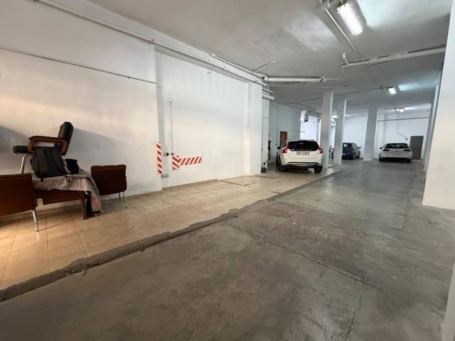 Local comercial en Alquiler en Parque de la Bombilla